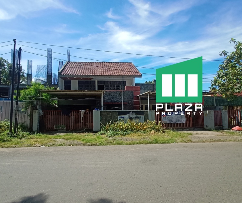 Dijual Rumah Tua di Jl. Chairil Anwar, Makassar